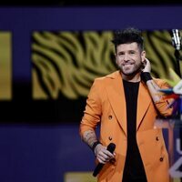 Pablo López es fotografiado en la gala de Los 40 Music Awards 2022