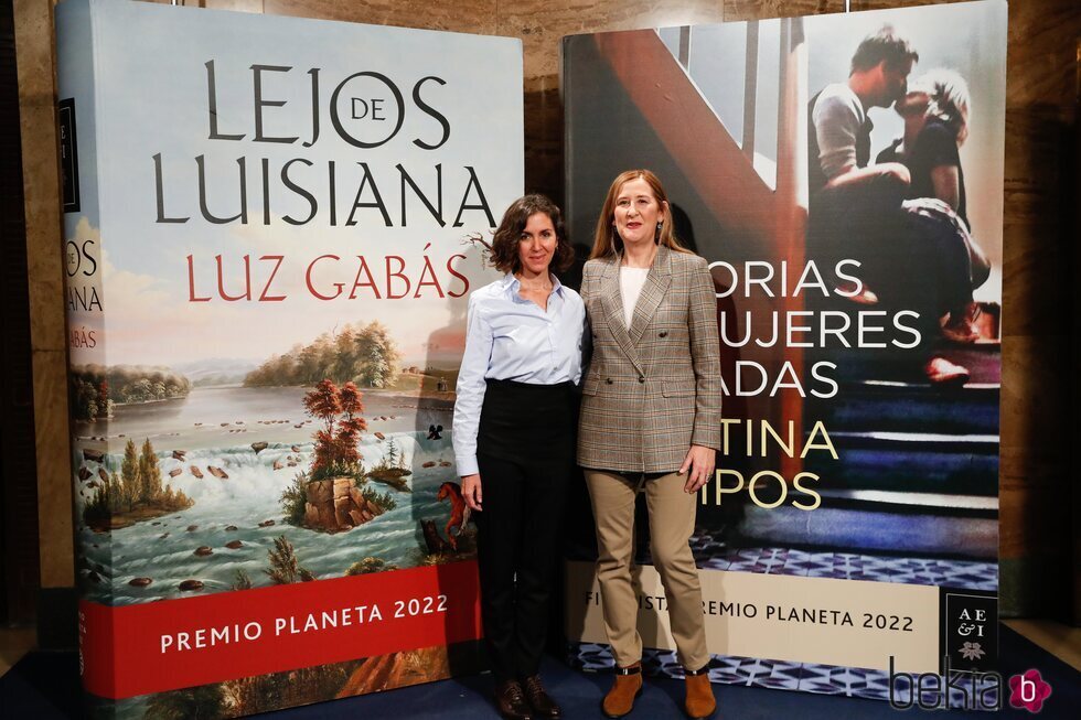 Cristina Campos y Luz Gabás en la presentación de sus novelas