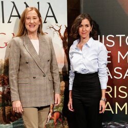 Luz Gabás y Cristina Campos en la presentación de sus novelas