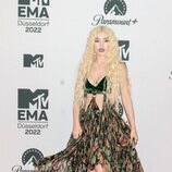 Ava Max en la alfombra roja de los MTV EMA 2022