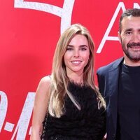 Juanma Castaño y Helena Condis en la alfombra roja de los VI Premios Woman