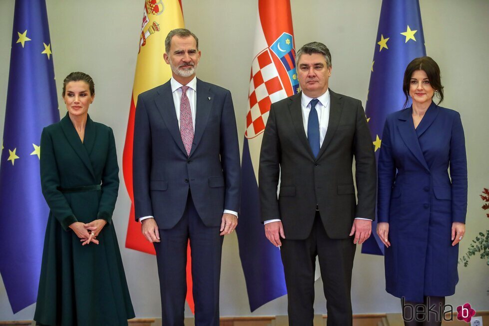Los Reyes Felipe y Letizia con el Presidente de Croacia y su esposa en la bienvenida a los Reyes por su visita oficial a Croacia