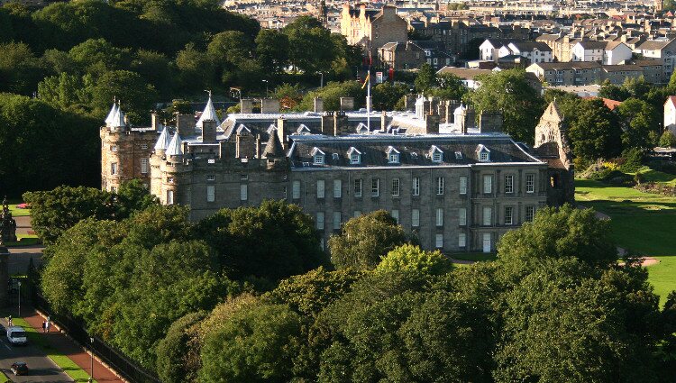 El Palacio de Holyrood es la residencia oficial de la Corona británica en Escocia