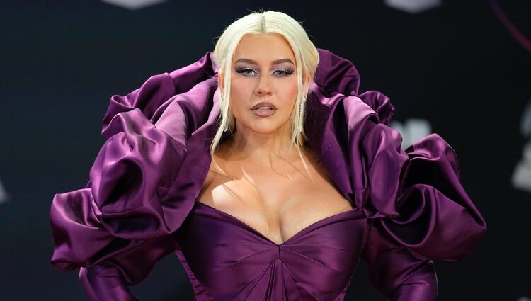 Christina Aguilera en la alfombra roja de los Latin Grammy 2022