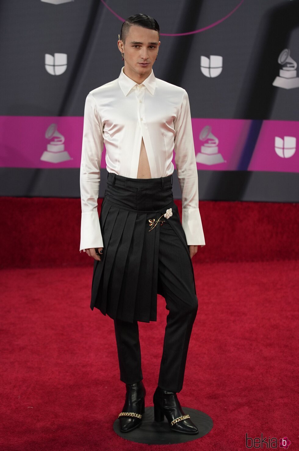 Pol Granch en la alfombra roja de los Latin Grammy 2022