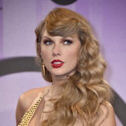 Taylor Swift en los American Music Awards 2022