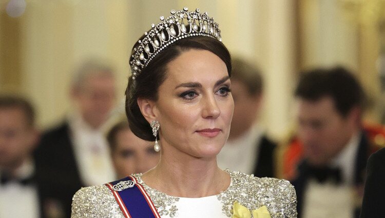 Kate Middleton durante la cena de Estado ofrecida en honor del Presidente de Sudáfrica en Buckingham