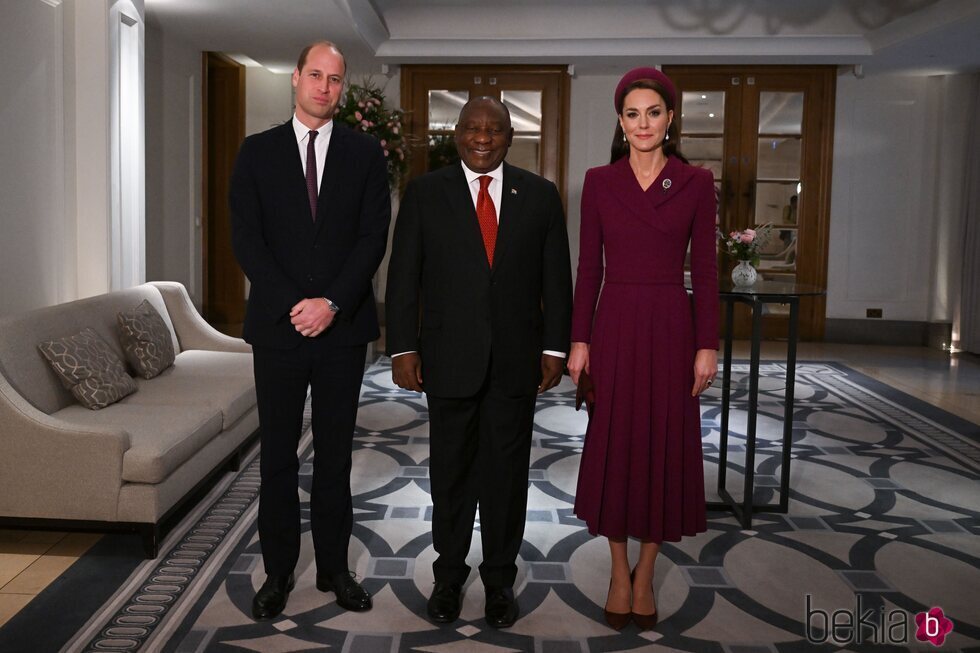 El Príncipe Guillermo y Kate Middleton con el Presidente de Sudáfrica tras darle recibirle por su Visita de Estado a Reino Unido