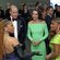 El Príncipe Guillermo y Kate Middleton hablando con Chloe Bailey y Halle Bailey en los Earthshot Prize 2022