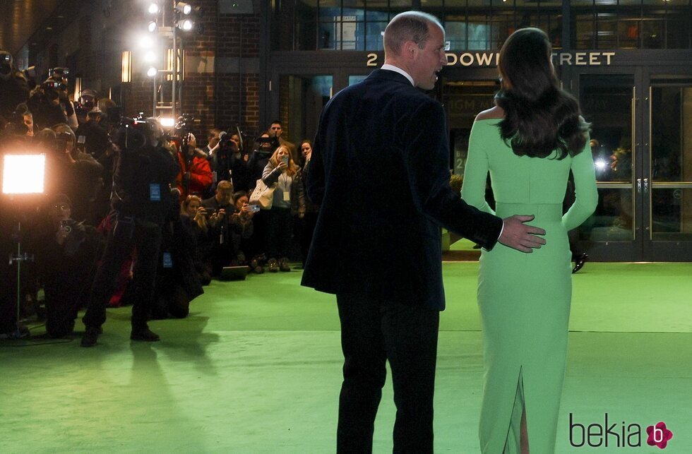 El Príncipe Guillermo, muy cariñoso con Kate Middleton en los Earthshot Prize 2022