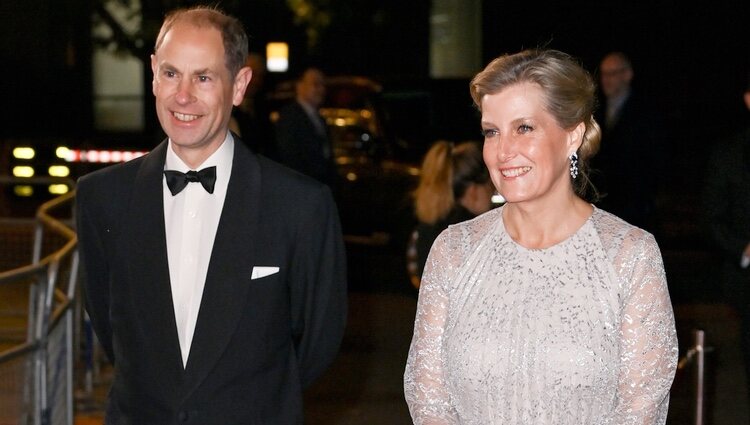 El Príncipe Eduardo y Sophie de Wessex en la Royal Variety Performance 2022