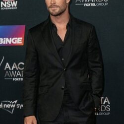 Chris Hemsworth en los Premios AACTA 2022 en Sidney