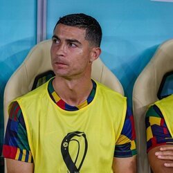 Cristiano Ronaldo en el banquillo en el Mundial de Qatar 2022