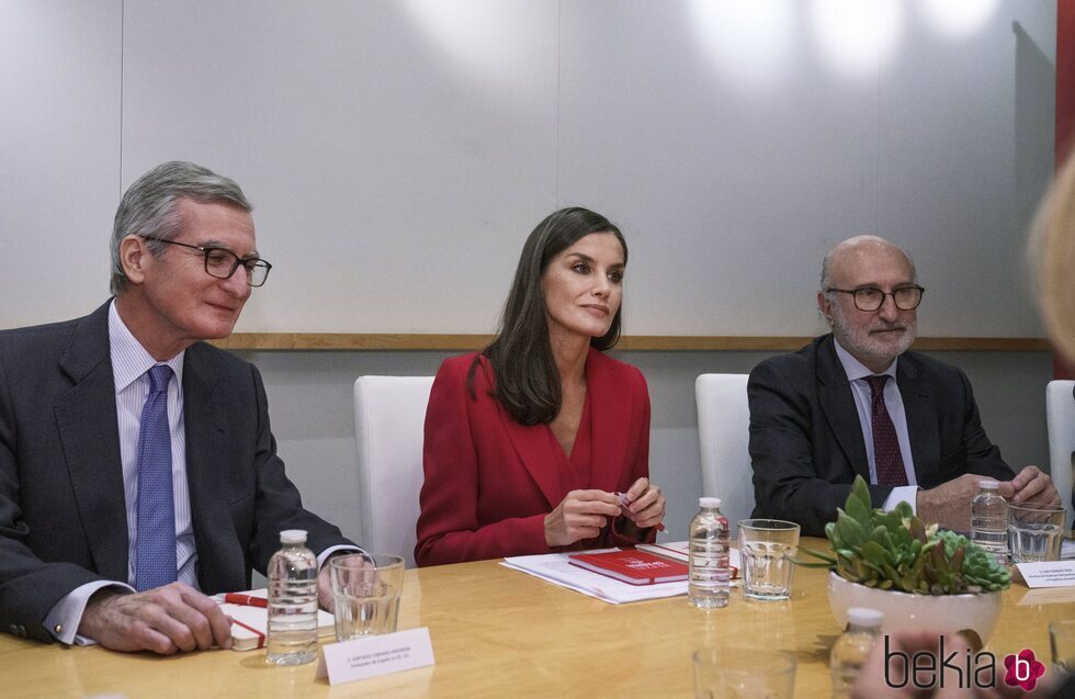 La Reina Letizia en una reunión de trabajo sobre el español en Estados Unidos en la sede del Cervantes en Los Angeles