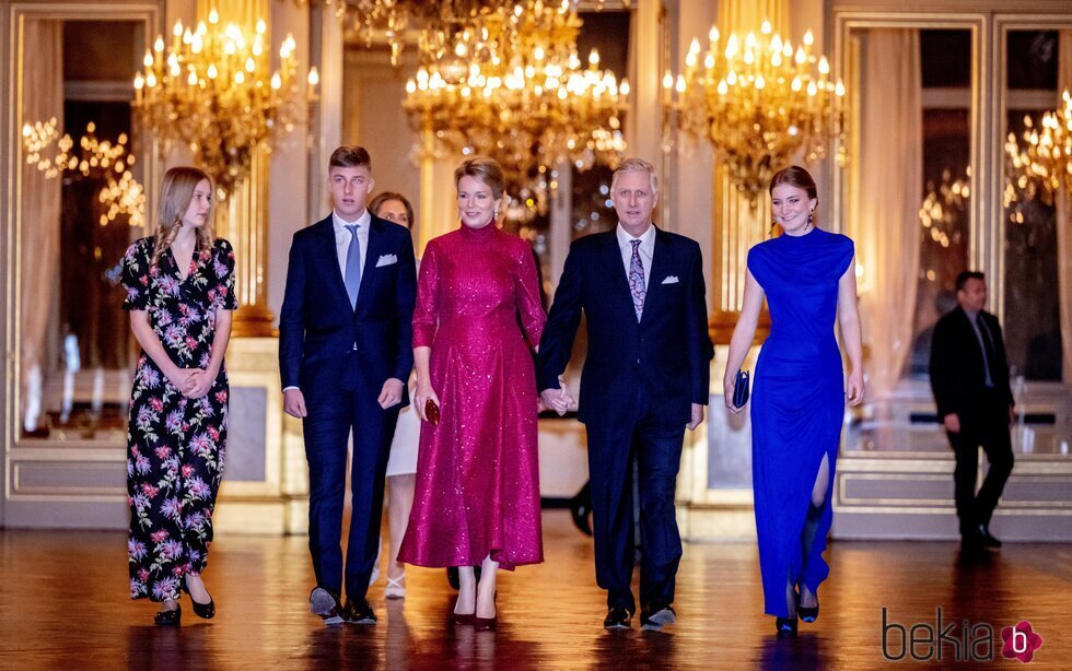 Felipe y Matilde de Bélgica con tres de sus hijos en el Concierto Navideño 2022