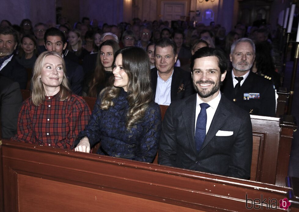 Carlos Felipe y Sofia de Suecia, muy sonrientes en el Concierto de Navidad de Vasastan