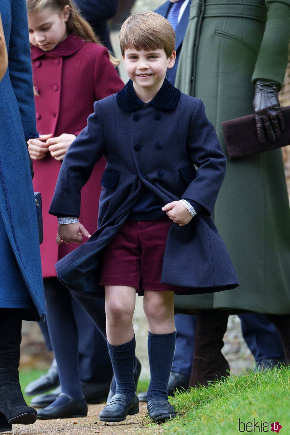 El Príncipe Louis, muy divertido en la misa de Navidad 2022