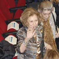 La Reina Sofía e Irene de Grecia en el concierto 'Una Navidad de Cine' de la Orquesta del Reciclaje