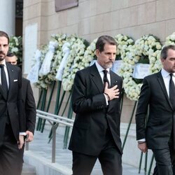 Pablo de Grecia, Nicolás de Grecia y Philippos de Grecia en el funeral de Constantino de Grecia