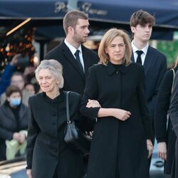 Irene de Grecia, la Infanta Cristina, Juan Urdangarin y Pablo Urdangarin en el funeral de Constantino de Grecia