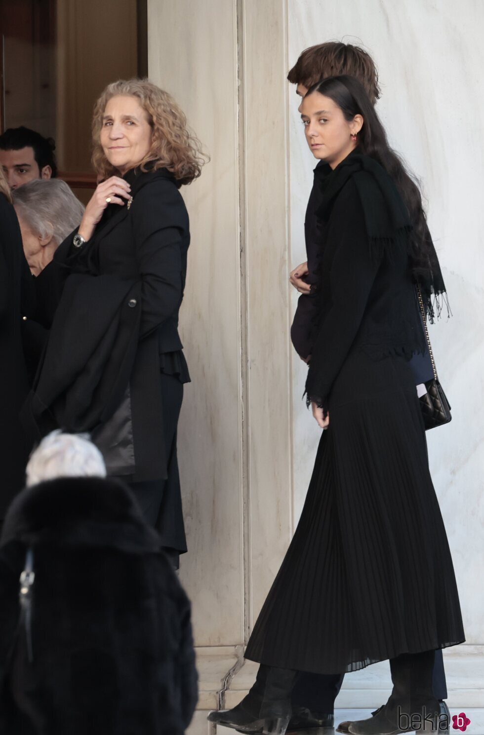 La Infanta Elena y Victoria Federica en el almuerzo tras el funeral de Constantino de Grecia