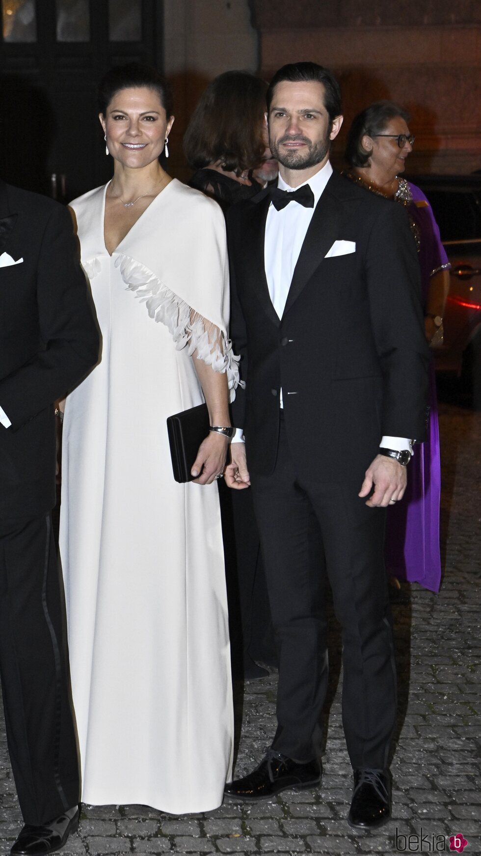 Victoria de Suecia y Carlos Felipe de Suecia en el 250 aniversario de la Ópera de Estocolmo