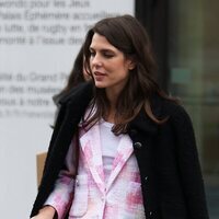 Carlota Casiraghi a la salida del desfile de Alta Costura de Chanel en la Paris Fashion Week 2023