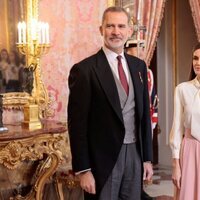 Los Reyes Felipe y Letizia esperan al Cuerpo Diplomático en la recepción del Palacio Real