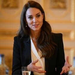 Kate Middleton durante su reunión en el Castillo de Windsor para hablar con expertos sobre la infancia