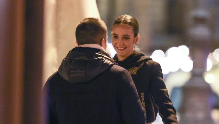 Victoria Federica sonríe a un amigo tras su salida de los Premios San Isidro celebrados en Madrid