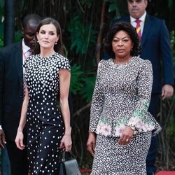 La Reina Letizia y la Primera Dama de Angola en el Palacio Presidencial de Luanda