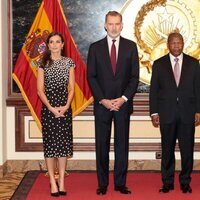 Los Reyes Felipe y Letizia y el Presidente de Angola y su esposa en el Palacio Presidencial de Luanda