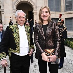 Mario Vargas Llosa y la Infanta Cristina en la Academia Francesa