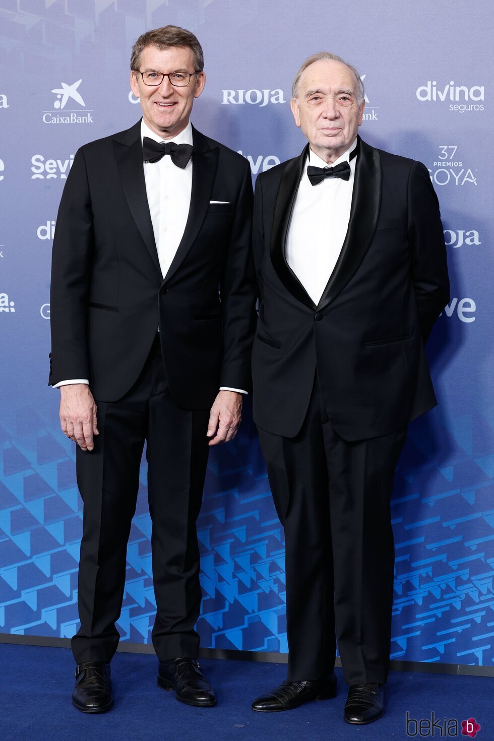 Alberto Núñez Feijóo y Fernando Méndez-Leite en la alfombra roja de los Goya 2023
