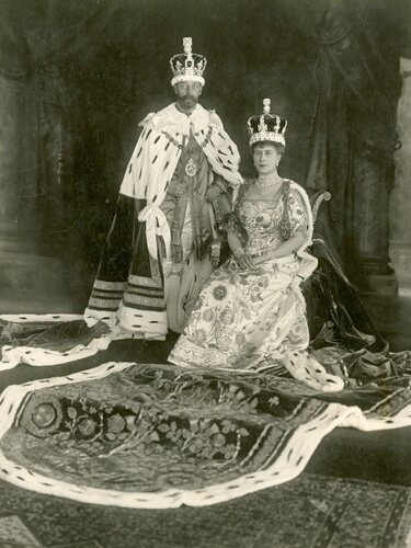 El Rey Jorge V y María de Teck tras su coronación en 1911