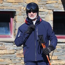 El Rey Felipe VI en Baqueira esquiando