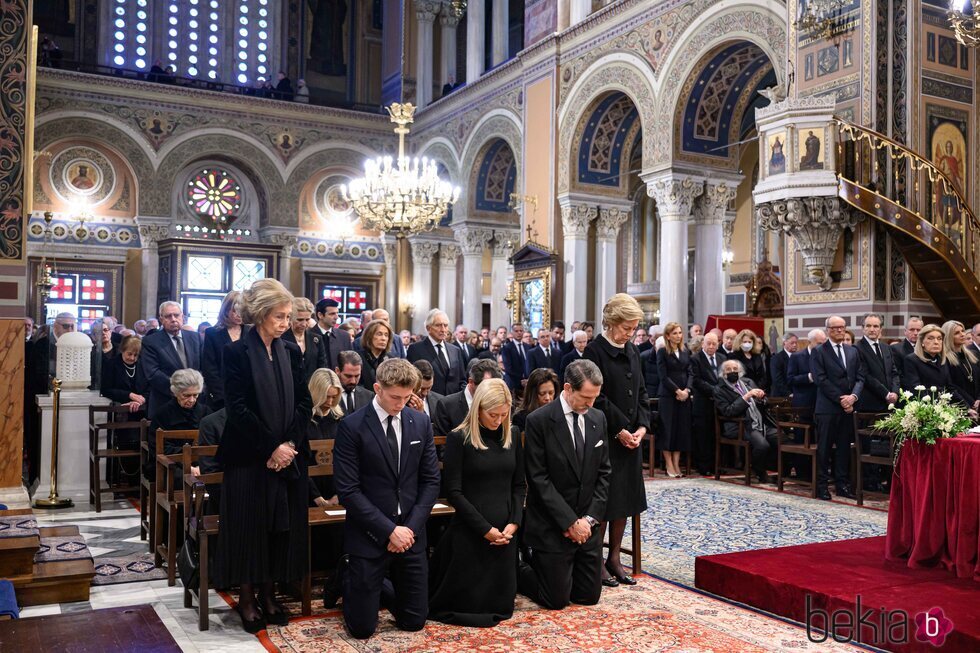 Misa funeral en memoria de Constantino de Grecia