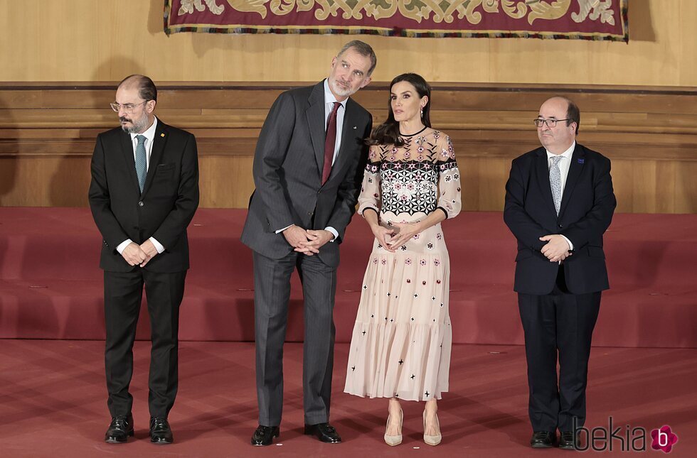 Los Reyes Felipe y Letizia, cómplices en los Premios Nacionales de Cultura 2021 en Zaragoza