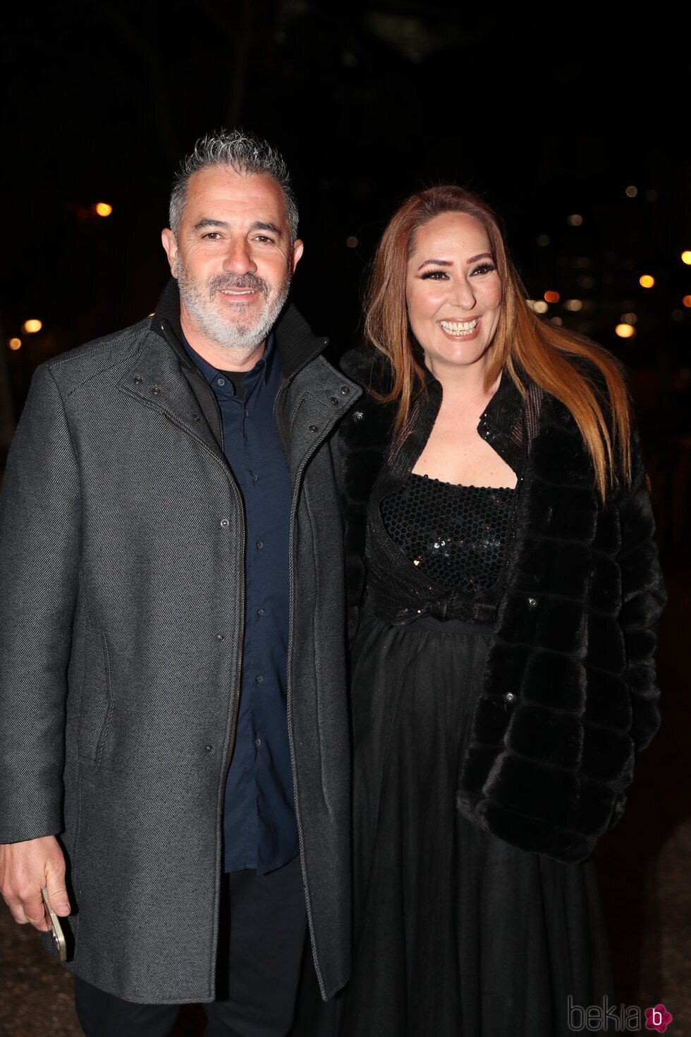 Rosario Mohedano y su marido en el 27 cumpleaños de Gloria Camila