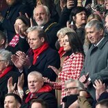 El Príncipe Guillermo y Kate Middleton en un partido de rugby entre Gales e Inglaterra