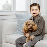 Oscar de Suecia con su perro Rio en su 7 cumpleaños