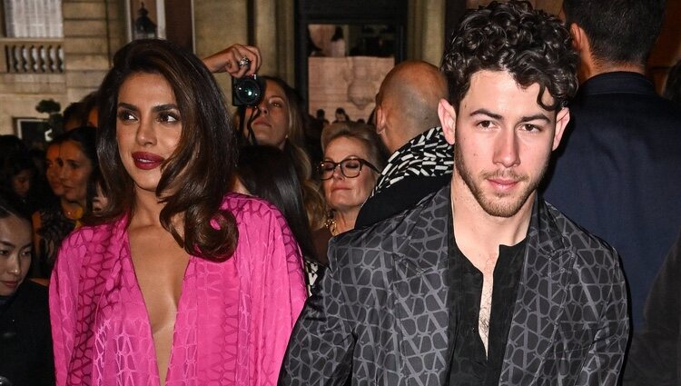 Priyanka Chopra y Nick Jonas acuden a la Semana de la Moda de París 2023