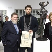 La Reina Sofía y César Orrico, ganador del Premio Reina Sofía de Pintura y Escultura