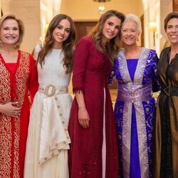 Iman de Jordania, Rania de Jordania y Muna de Jordania en la fiesta de henna de Iman de Jordania