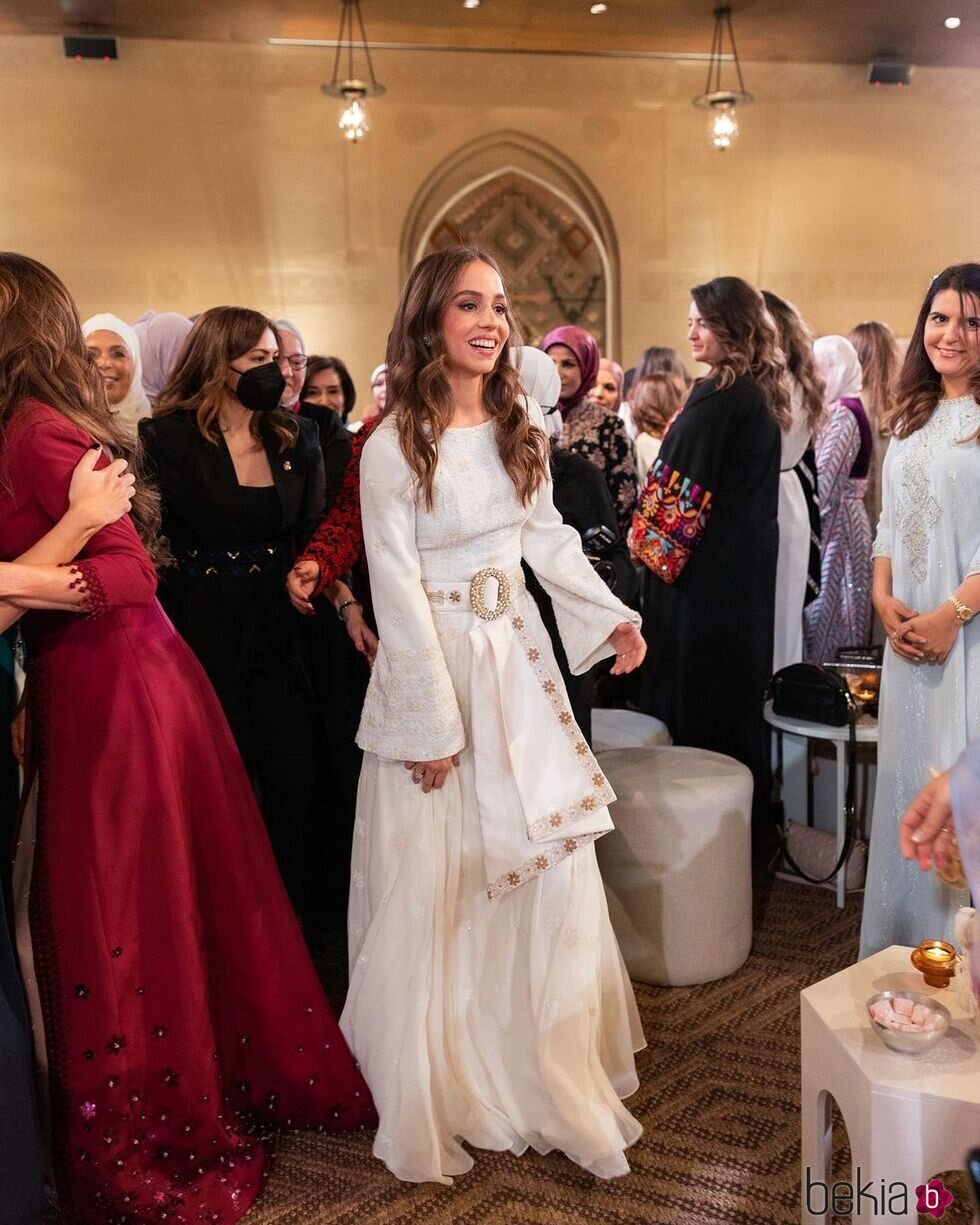 Iman de Jordania en su fiesta de henna previa a su boda