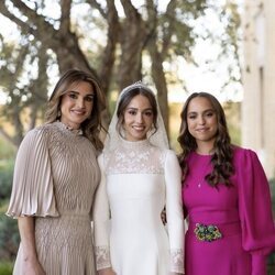 Rania de Jordania, Iman de Jordania y Salma de Jordania en la boda de Iman de Jordania