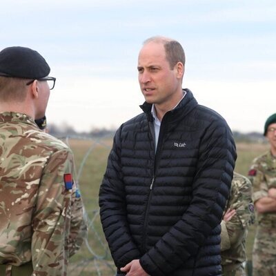 El Príncipe Guillermo visita a las tropas británicas en la frontera entre Polonia y Ucrania