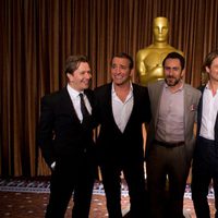 Gary Oldman, Jean Dujardin, Demián Bichir, Brad Pitt y George Clooney en la comida de los nominados a los Oscar 2012