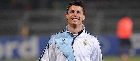 Cristiano Ronaldo con el traje de futbolista