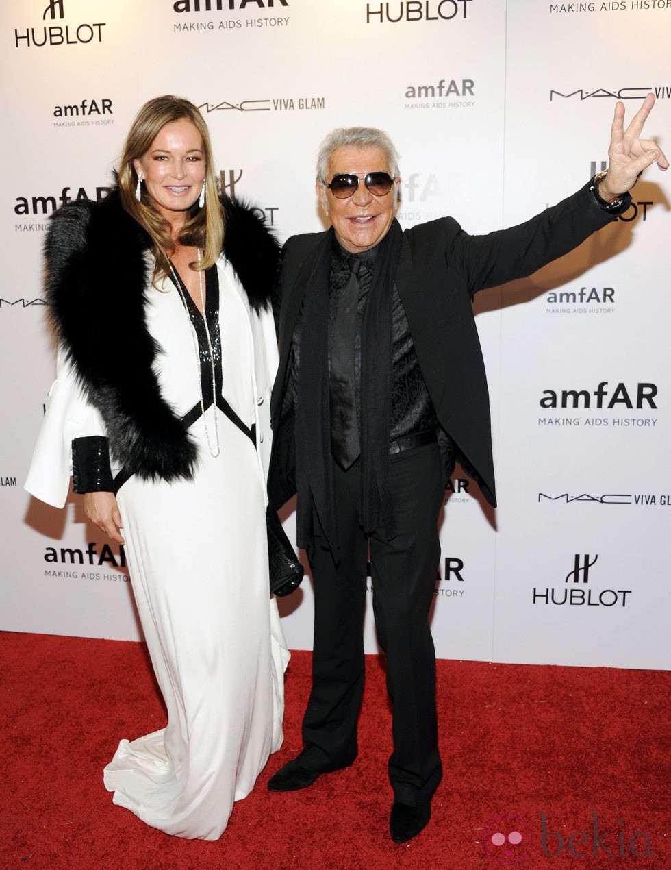 Roberto Cavalli y su mujer Eva en la gala amfAr de Nueva York